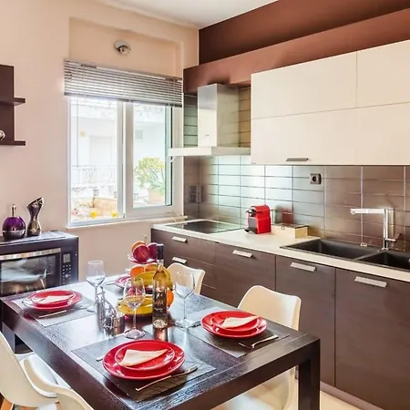 Sweet Comfort And Warmth * Kalamata