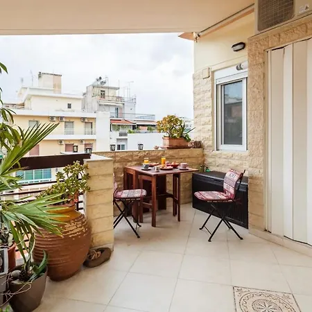 Apartment Sweet Comfort And Warmth *