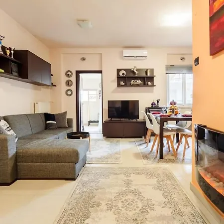 Sweet Comfort And Warmth Apartment Kalamata
